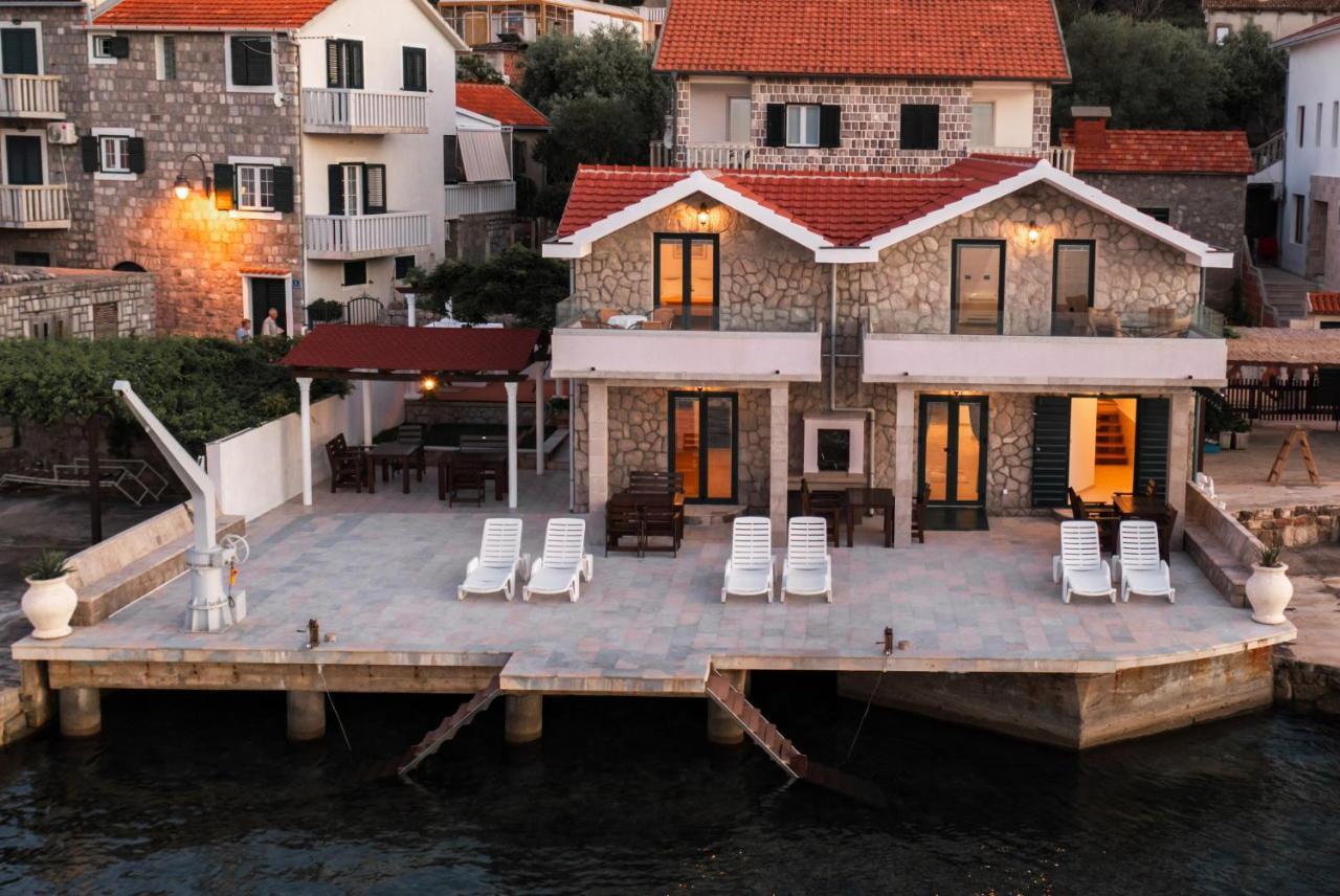 Apartments Ponta Krasici Tivat Exteriör bild