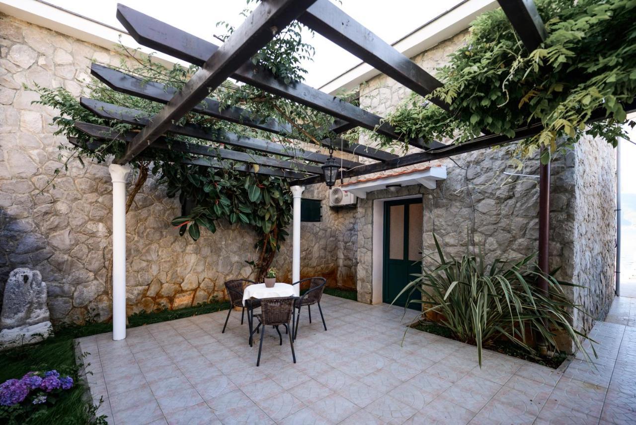 Apartments Ponta Krasici Tivat Exteriör bild