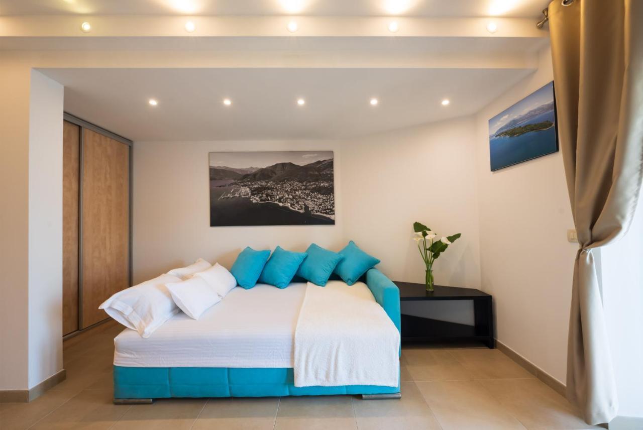 Apartments Ponta Krasici Tivat Exteriör bild